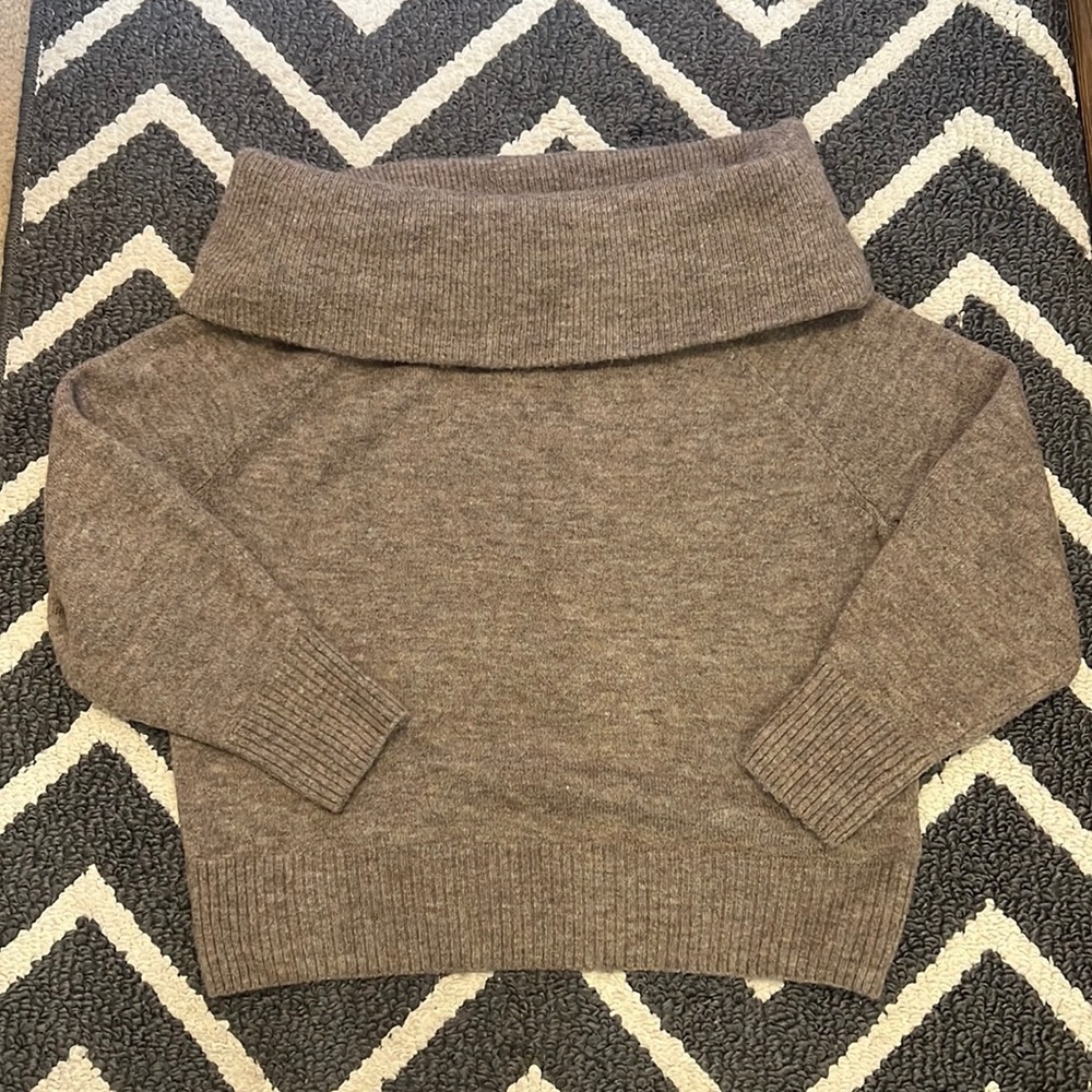 H&M sweater